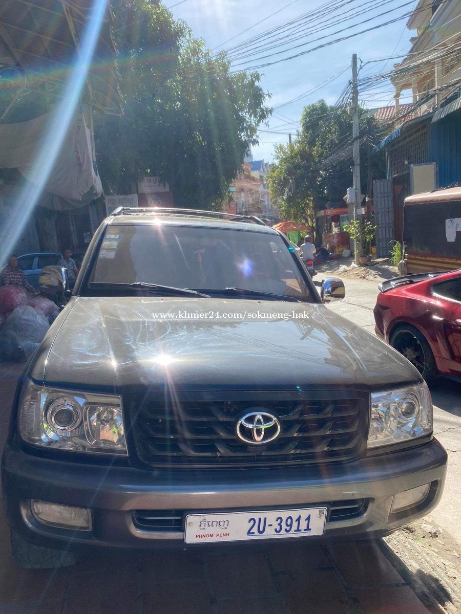 Toyota Land Cruiser Year 1998 Up 2006 Price 11999 00 In Phnom Penh