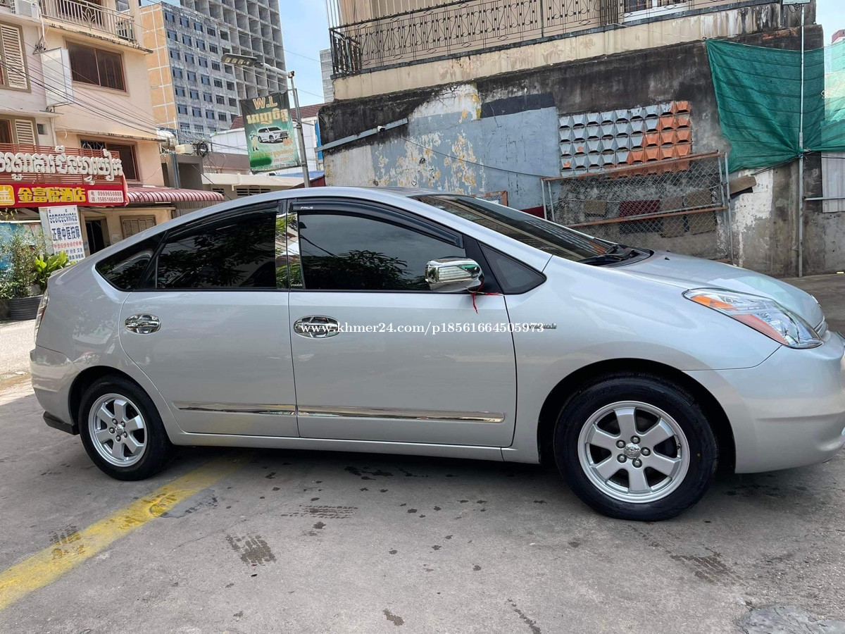 Toyota Prius Haft Full Option Price In Preah