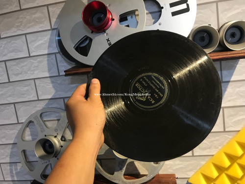 Verry old records music for use with gramaphone
