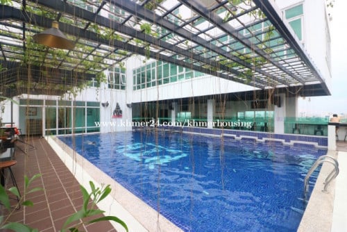 Services Apartment with Swimming Pools and gym for rent at BKK3