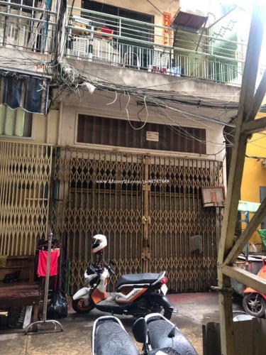 ផ្ទះលក់បន្ទាន់ នៅអូរឬស្សី