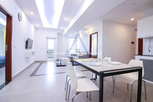 Service Apartment 2 bedrooms for rent at BKK3