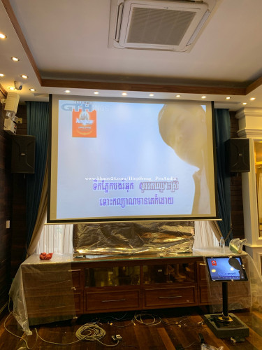 មានទទួលរៀបខារ៉ាអូខេ តម្លៃចាប់ពី1400$ឡេីង Karaoke system set up from 1400$ up