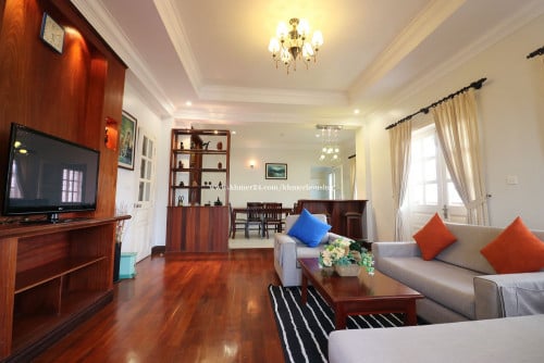 Luxurious Classic Designed Serviced Apartment 3 bedrooms for rent at Toul Kork