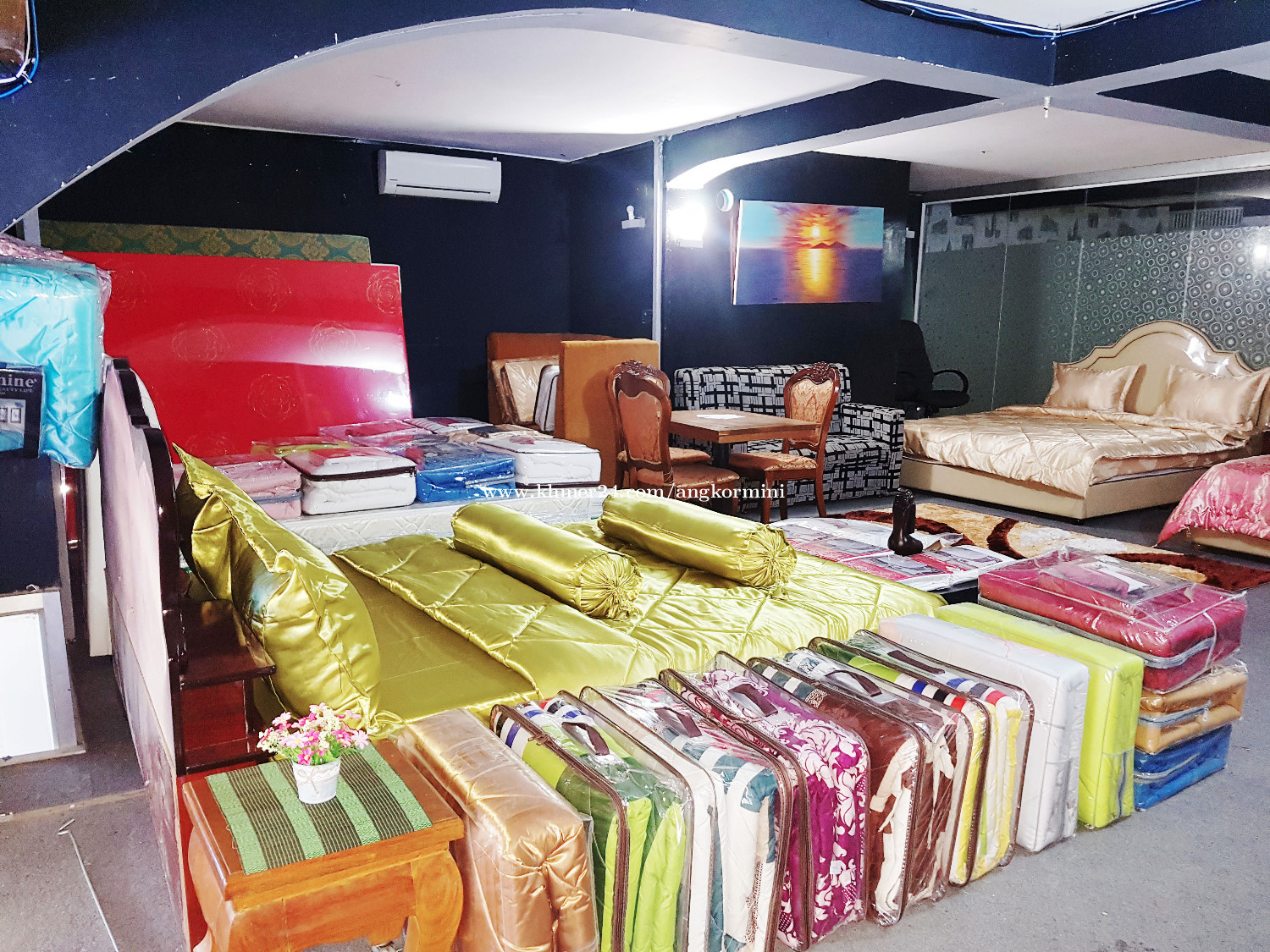 bed, mattress (foam or spring), bedding sets and pillow Price 155 in Phnom Penh, Cambodia