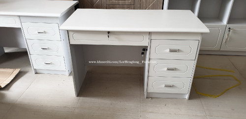 Office table sell discount(ឡៃឡុង)