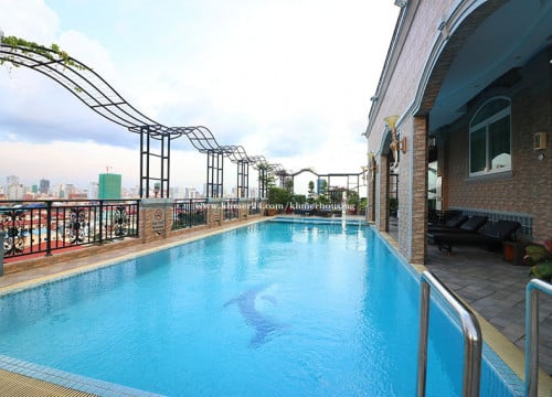 Modern apt 2 bedrooms with gym and pools for rent near Russian Market