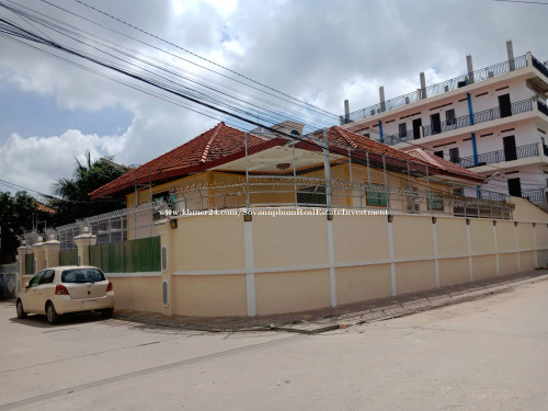 Corner Villa For Rent At Toek Thla - 7 Bedrooms