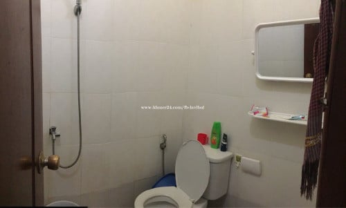 បន្ទប់ជួល​ (ទល់មុខផ្សារលេីសៀមរាប)