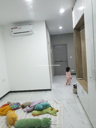 Condo for Sale (លក់ឡៃឡុង)លក់ខាតជាង ពាក់កណ្តាល