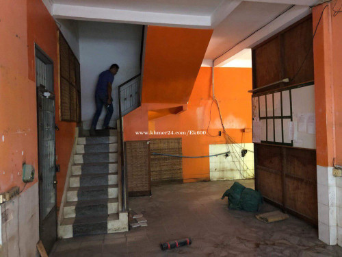 Commercial Land and Villa For Rent In BKK I, Near Brown Coffee,19x29m, 9,000$, Good For All Business