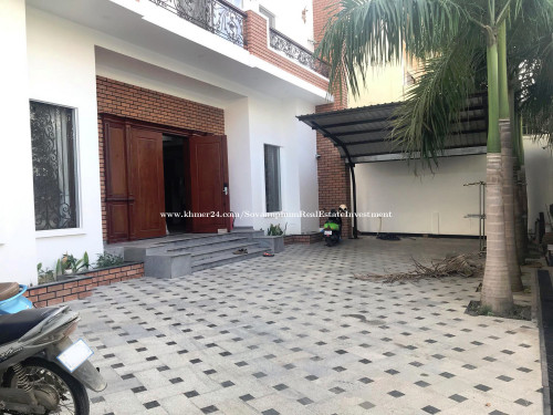 Nice Villa for rent at Toul Tompung - 4Rooms ( 5Bathrooms )