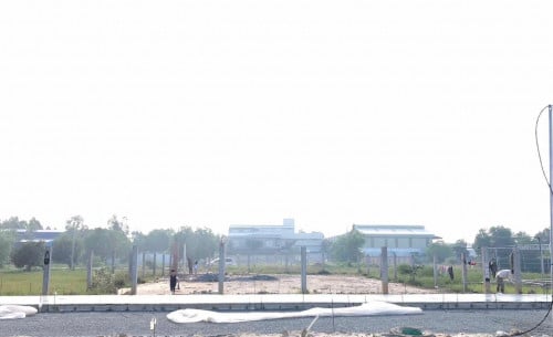 ដីលក់តម្លៃពិសេស 20*30