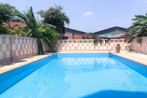 One bedrooms apartment with pool and gym for rent at Tuek Thla area | Airport