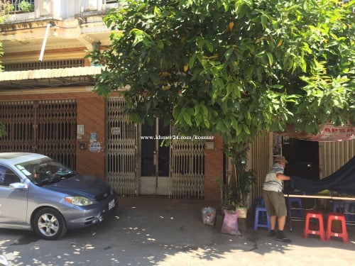 ផ្ទះជួល ជិតផ្សារសូឡា ក្រោយវត្តស្ទឹងមានជ័យ House for Rent 180$/month  Near Sola Market, PP