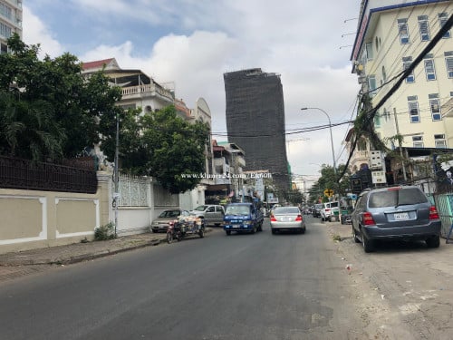 1,180sqm Land For Sale In Beoung Keng Kang 1, Prime Location In Phnom Penh, 9,800,000$