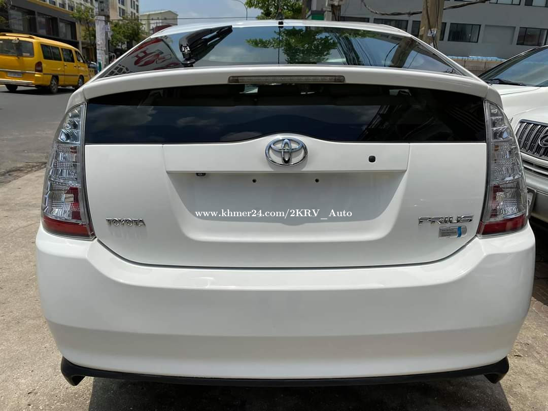 Toyota Prius 06 Full Option In Phnom Penh Cambodia On Khmer24 Com