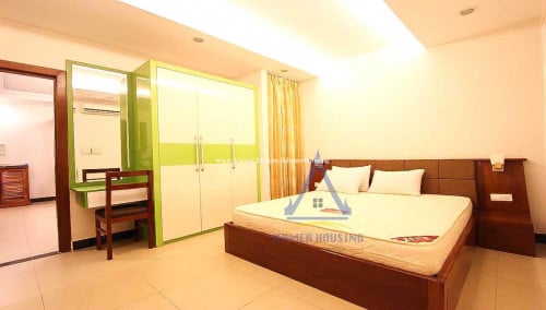 Touk Tork area | Service apartment 2 beds with lift for rent near Tk Avenue