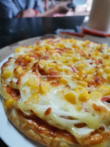 PIZZA EHOUY