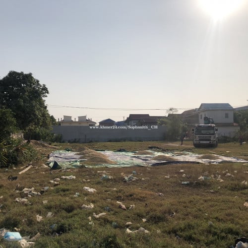 ដីលក់ ស្រុកជីក្រែង ខេត្តសៀមរាប 7kmពីផ្សារដំដែក /Land For Sale at Chi