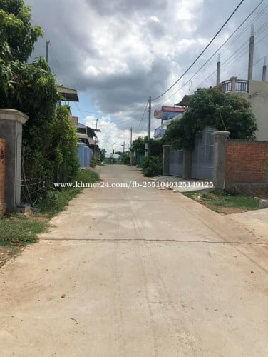 ផ្ទះលក់នឹងជួលក្រុងកម្ពុងចាមទីតាំងទល់មុខអគ្គីសនីថ្មីក្រោយបន្ទាយផ្លូវមុខបេតុងផ្លូវក្រោយក៌មាន