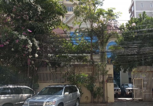 ផ្ទះលក់ទួលទំពូងទី១  (US$2,000,000)