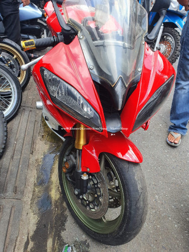 Yamaha R6ស្អាតខ្ចី
