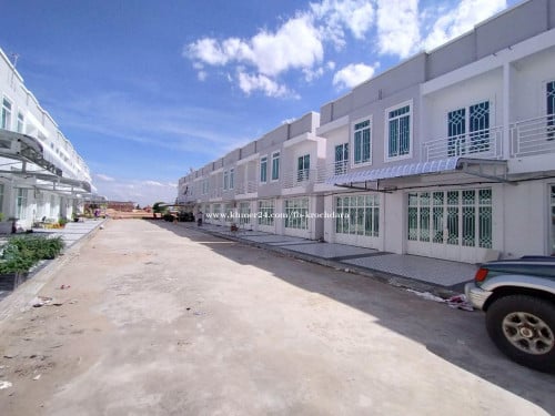 ផ្ទះល្វែងE0/E1លក់បន្ទាន់