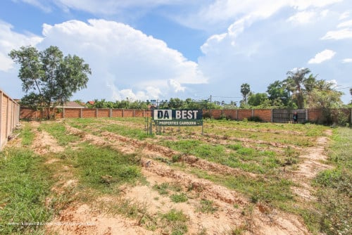 ដីលក់ក្នុងក្រុងសៀមរាប-​សង្កាត់ ជ្រាវ USD 250/m2 (39m x 29m) 1136m2