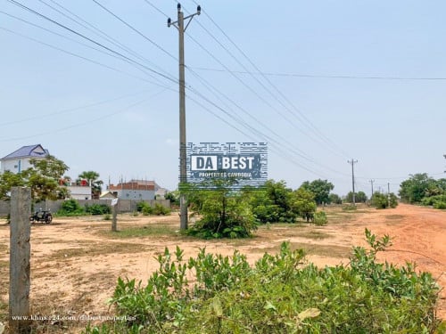 ដីលក់ ក្នុង ក្រុងសៀមរាប-ស្វាយដង្គំ USD 300m2 (10m x 33m) 330m2