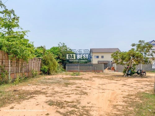 ដីលក់ ក្នុង ក្រុងសៀមរាប-ស្វាយដង្គំ USD 300m2 (10m x 33m) 330m2