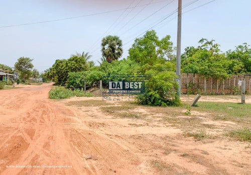 ដីលក់ ក្នុង ក្រុងសៀមរាប-ស្វាយដង្គំ USD 300m2 (10m x 33m) 330m2