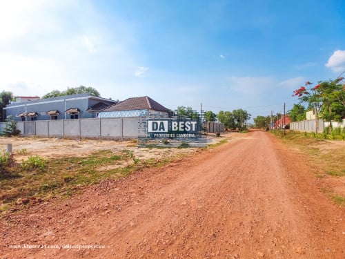 ដីលក់ក្នុងក្រុងសៀមរាប-ស្វាយដង្គំ USD 99,0 00(ចរចា) (9m x 34.5m) 310m2