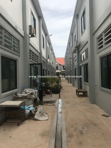 Urgent Shophouse for Sale - ផ្ទះលក់បន្ទាន់ជាប់ផ្សារម៉ាក្រូសៀមរាប (5mx15m)
