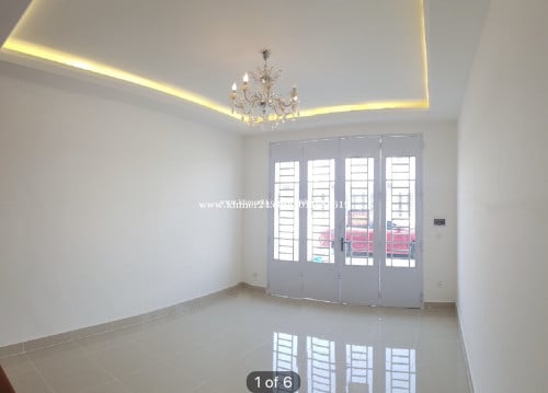 ផ្ទះលក់បន្ទាន់បុរីពិភពថ្មីកួស្រូវ3ផ្ទះទើបសង់រួចអាចចូលនៅបានភ្លាមៗ