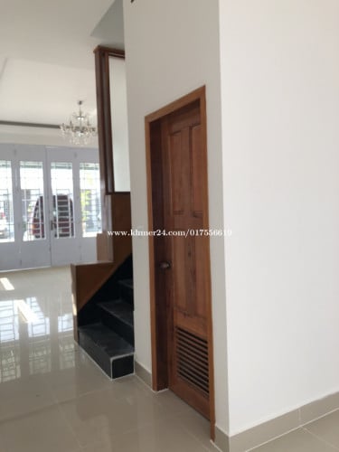 ផ្ទះលក់បន្ទាន់បុរីពិភពថ្មីកួស្រូវ3ផ្ទះទើបសង់រួចអាចចូលនៅបានភ្លាមៗ