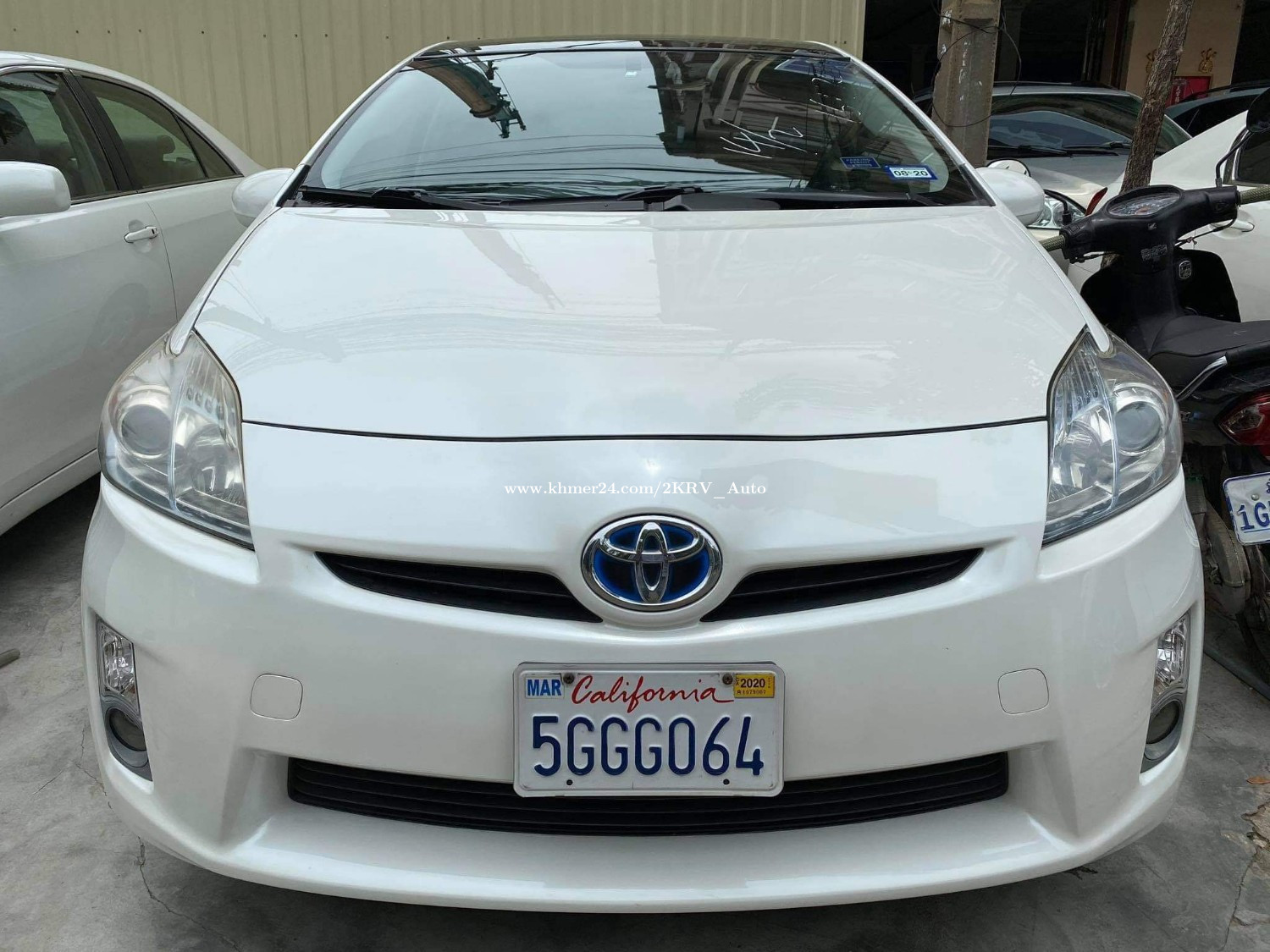 Toyota Prius 10 Solar Option 4 In Phnom Penh Cambodia On Khmer24 Com