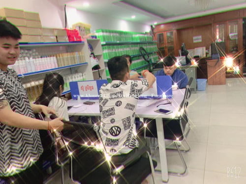 ឡៃឡុង តុធ្វើការជាក្រុម(ថ្មី យកក្នុងកេសក៏មាន) Clear Stock