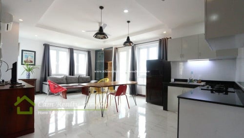 Behind Phnom Penh Tower| Spacious 2 bedrooms apartment for rent