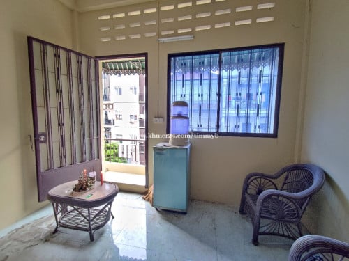 ផ្ទះជាន់ទី3 លក់បន្ទាន់ ផ្សារកណ្ដាល