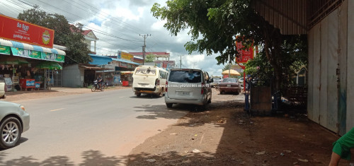 ដីជួលក្បែរផ្សារស្គន់12x35(ខេត្តកំពង់ចាម)ជាប់ផ្លូវជាតិលេខ៧