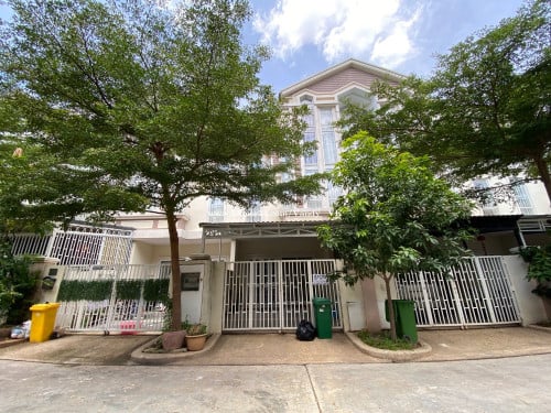 Chip Mong Sensok House for Rent near AEON 2