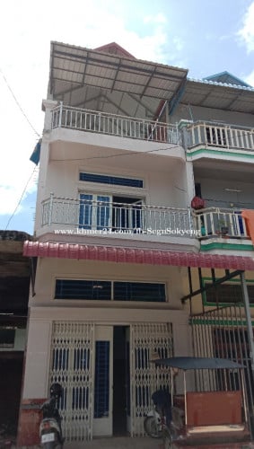 ផ្ទះលក់ជំរាបសួរបងប្អូនខ្ញុំមានផ្ទះនៅទួលពង្រចង់លក់បន្ទាន់