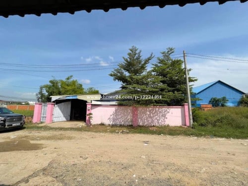 ឃ្លាំងជួល