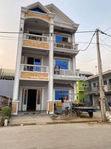 ផ្ទះលក់ក្រោមតំលៃទីផ្សារ ស្នាក់នៅ និងបន្ទប់ជួល House near Borey Long Ny2​