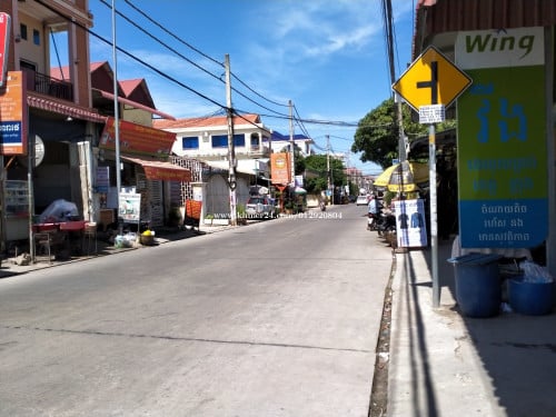 ដីលក់ 2 ប្លង់មានបន្ទប់ជួល+ផ្ទះ១ល្វែង 土地出售，2块地，带出租房间和1套公寓。