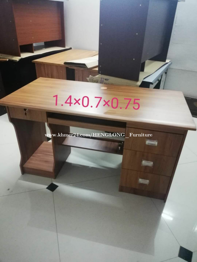 តុ(ថ្មី) កុំព្យូទ័រលាងឃ្លាំង (NEW) Clear stock computer table