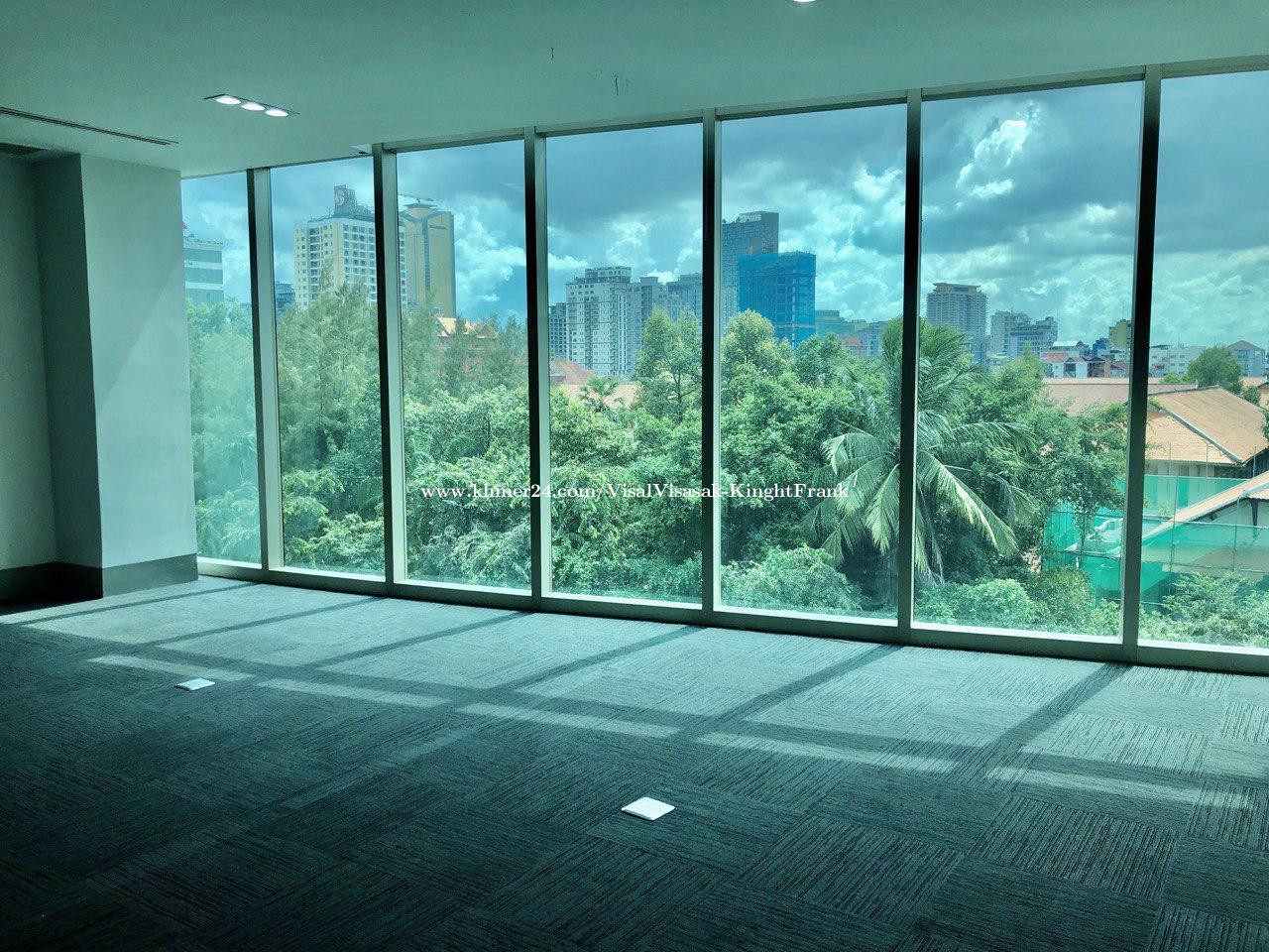 Office Space for Rent along Norodom Blvd in Khan Daun Penh in Phsar