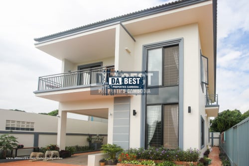 3 Bedrooms House for Rent in Siem Reap-Sala Kamrouek