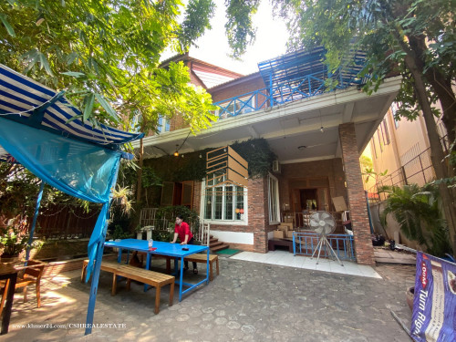 3 Bedrooms villa for rent in Toul Kork